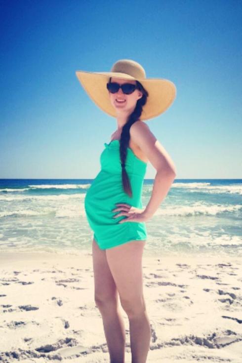 preggo lyssa beach